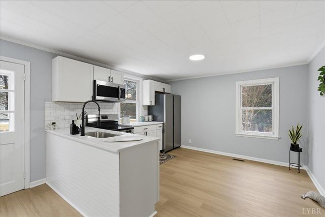 503 prospect Road, Hurt, VA 24563