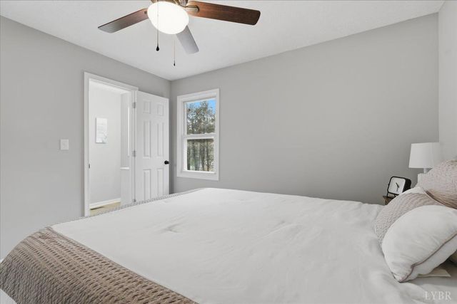 503 prospect Road, Hurt, VA 24563