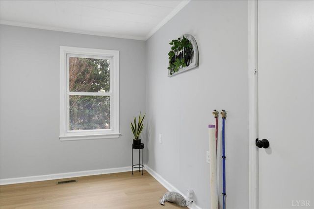 503 prospect Road, Hurt, VA 24563