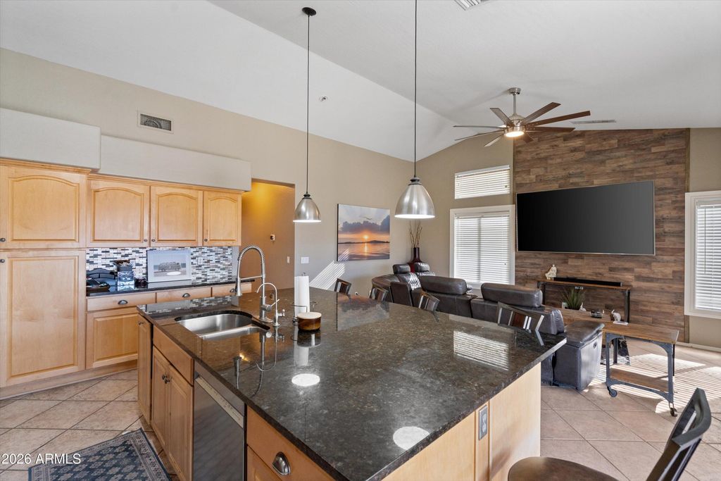 Image 19 of property listing at 7329 W PLANADA Lane, Glendale, AZ 85310