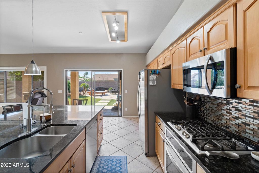 Image 20 of property listing at 7329 W PLANADA Lane, Glendale, AZ 85310