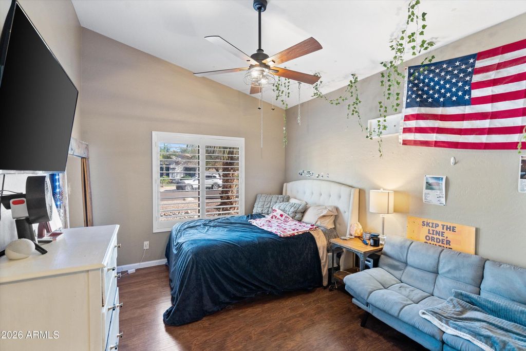 Image 26 of property listing at 7329 W PLANADA Lane, Glendale, AZ 85310