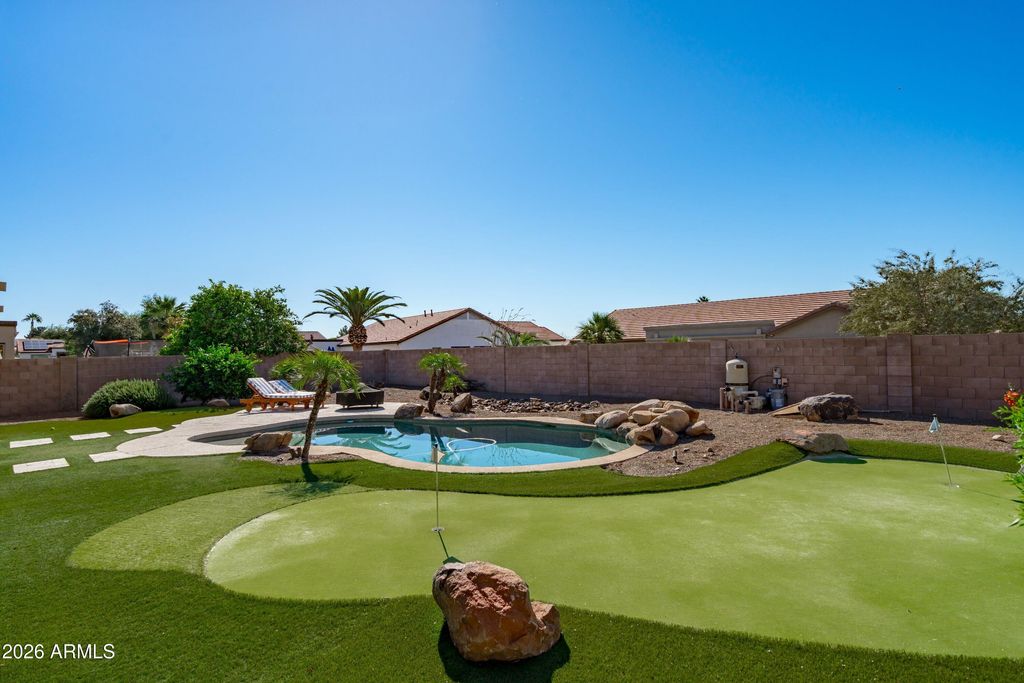 Image 41 of property listing at 7329 W PLANADA Lane, Glendale, AZ 85310