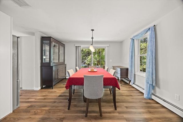 27 N Grove St, Middleboro, MA 02346
