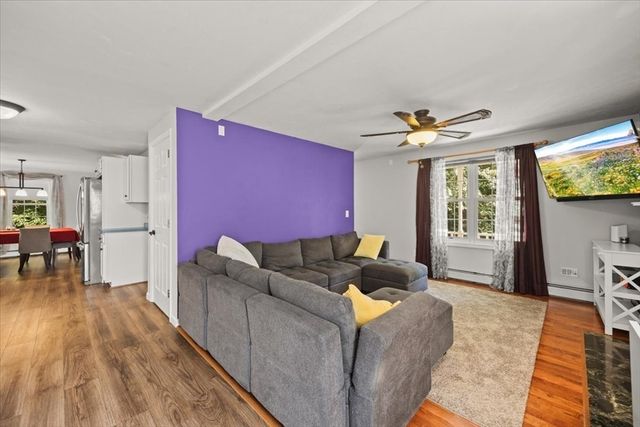 27 N Grove St, Middleboro, MA 02346