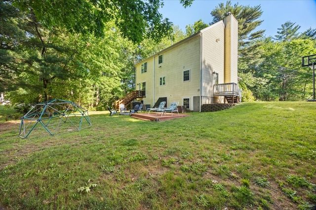 27 N Grove St, Middleboro, MA 02346