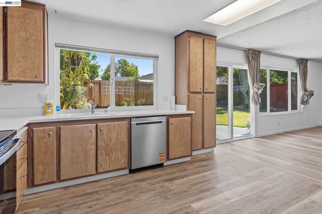 31342 Santa Fe Way, Union City, CA 94587