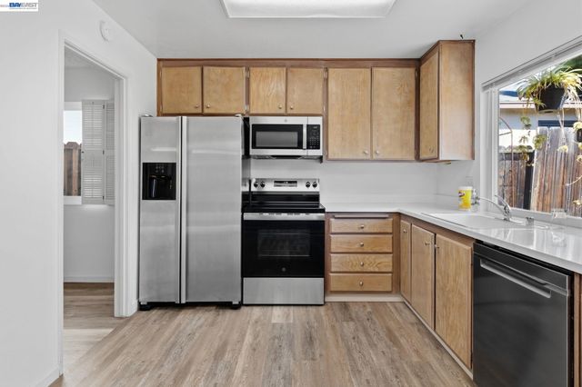 31342 Santa Fe Way, Union City, CA 94587