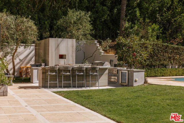2481 Summitridge Drive, Beverly Hills, CA 90210