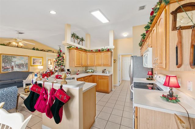 8614 SW 60TH COURT, Ocala, FL 34476