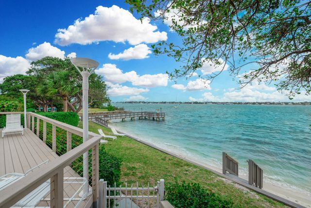 5600 N Flagler Drive 407, West Palm Beach, FL 33407