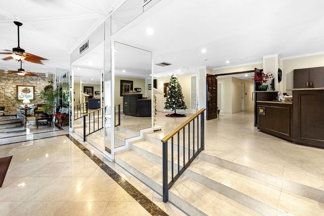 5600 N Flagler Drive 407, West Palm Beach, FL 33407