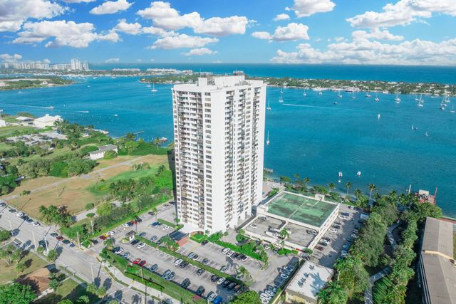 5600 N Flagler Drive 407, West Palm Beach, FL 33407