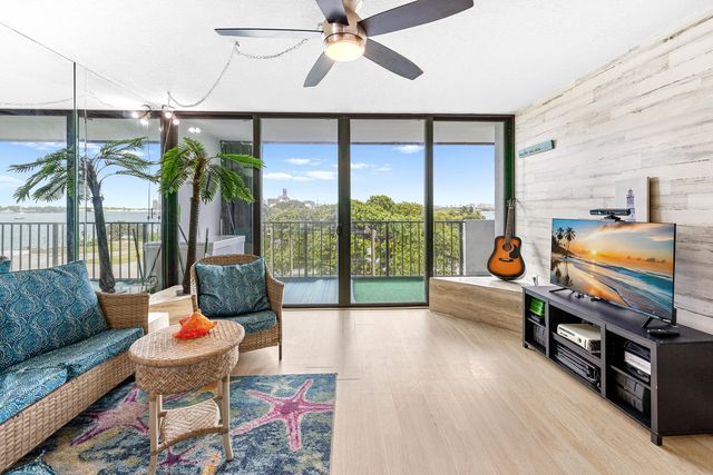 5600 N Flagler Drive 407, West Palm Beach, FL 33407