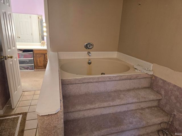 318 Gayle Drive, Sweetser, IN 46987