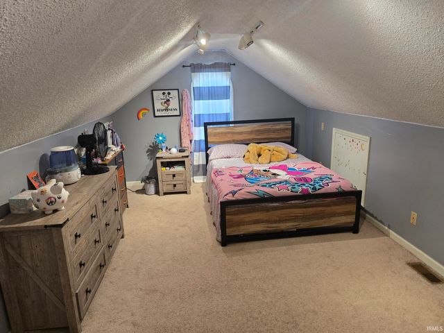 318 Gayle Drive, Sweetser, IN 46987