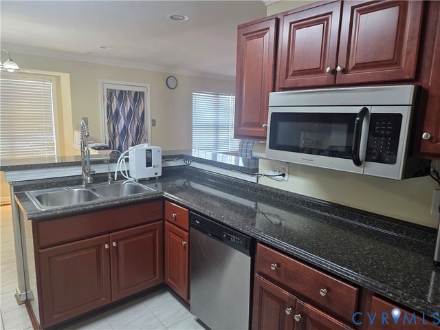 6418 Fairpines Rd, Chesterfield, VA 23234