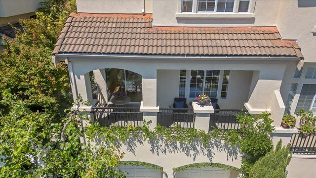 14 Arroyo View Circle, Belmont, CA 94002