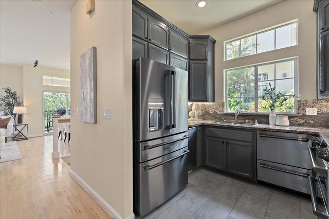 14 Arroyo View Circle, Belmont, CA 94002