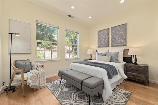 14 Arroyo View Circle, Belmont, CA 94002