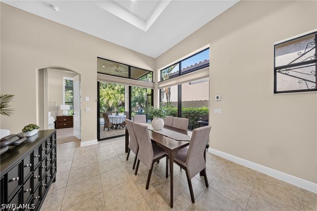 7890 Allende LN, Naples, FL 34113