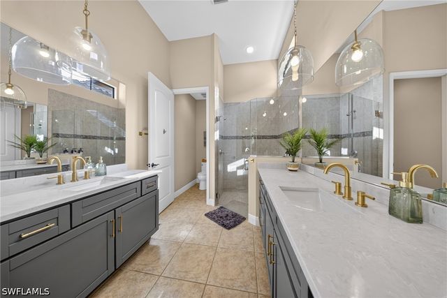 7890 Allende LN, Naples, FL 34113