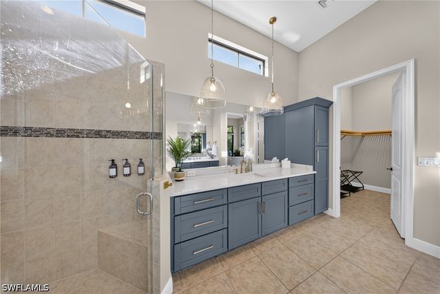7890 Allende LN, Naples, FL 34113