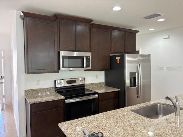 1632 SWAN SWIM DRIVE, Davenport, FL 33837