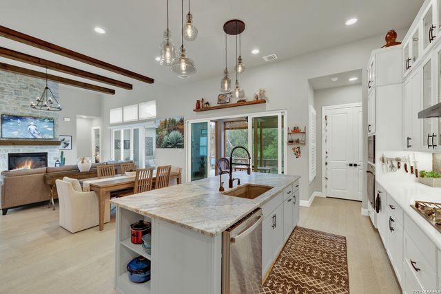 1385 Capitare, New Braunfels, TX 78132