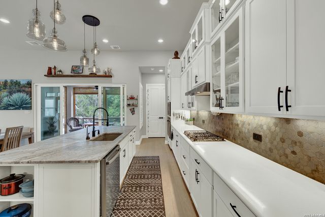 1385 Capitare, New Braunfels, TX 78132