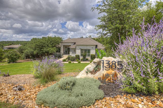 1385 Capitare, New Braunfels, TX 78132