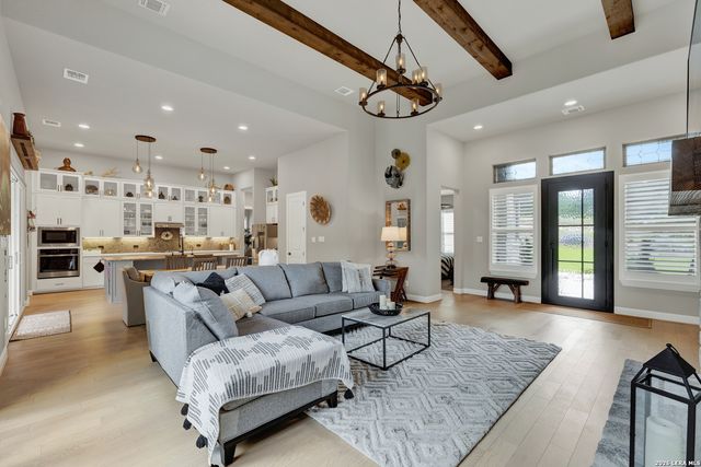 1385 Capitare, New Braunfels, TX 78132