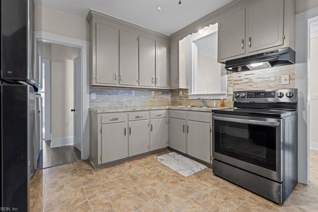 32228 East ST, Boykins, VA 23827