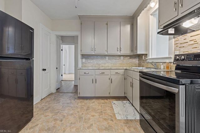 32228 East ST, Boykins, VA 23827