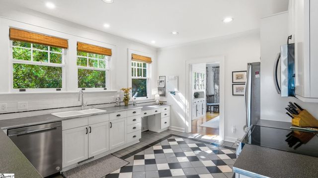 151 Buist Avenue, Greenville, SC 29609