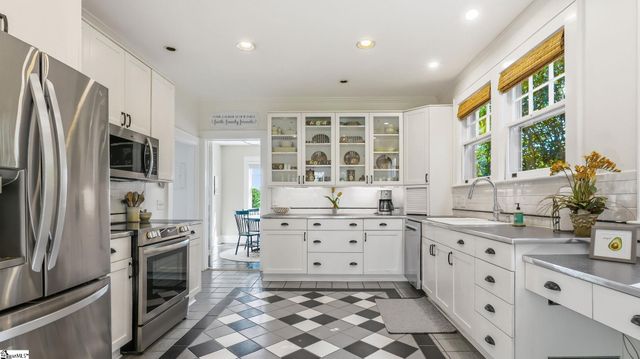 151 Buist Avenue, Greenville, SC 29609