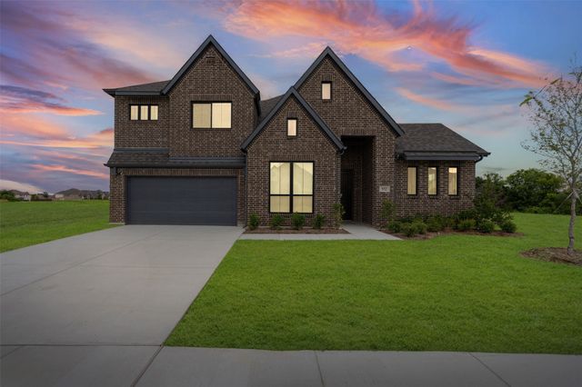 552 Holiday Avenue, Waxahachie, TX 75165