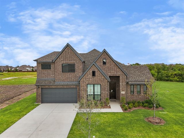 552 Holiday Avenue, Waxahachie, TX 75165