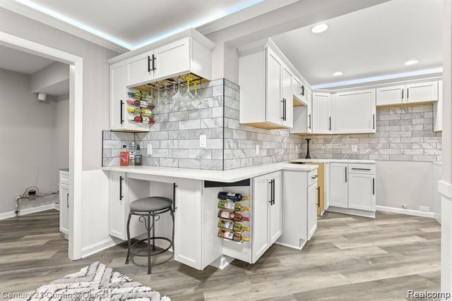 16231 Luxemburg, Fraser, MI 48026