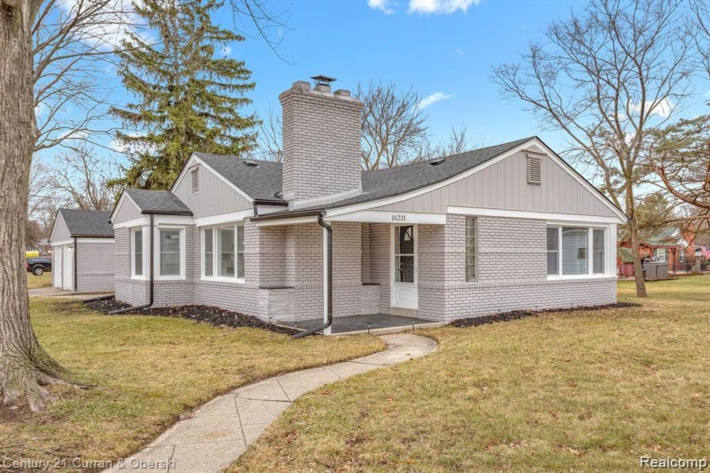 16231 Luxemburg, Fraser, MI 48026