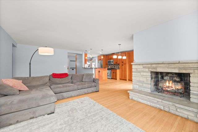 5169 Abercrombie Drive, Edina, MN 55439