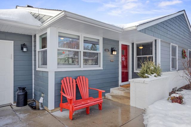 5169 Abercrombie Drive, Edina, MN 55439