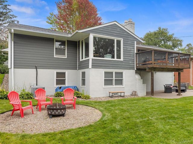 5169 Abercrombie Drive, Edina, MN 55439