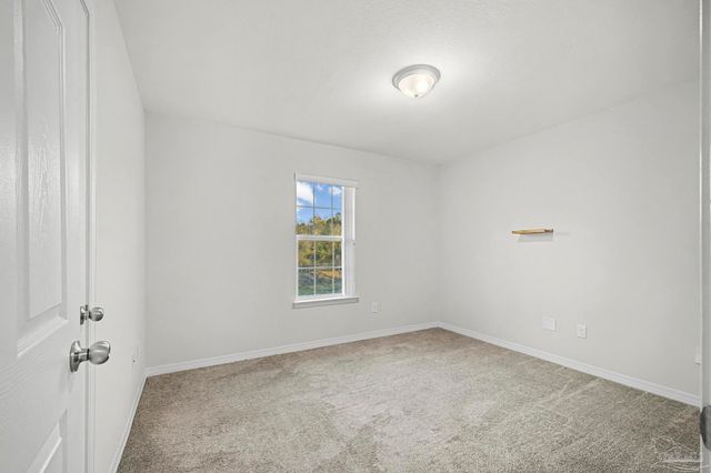 5179 Lake End Dr, Milton, FL 32583