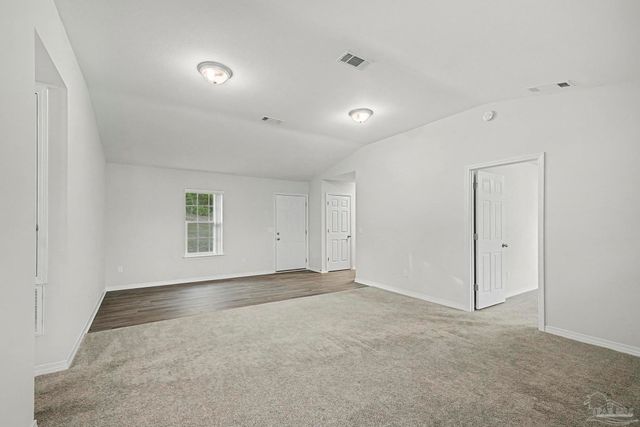 5179 Lake End Dr, Milton, FL 32583