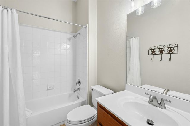 11104 Claro Vista CV, Austin, TX 78739