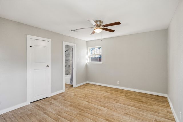 283 Somerset Circle, Bedford, TX 76022