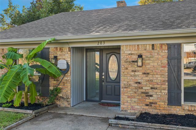 283 Somerset Circle, Bedford, TX 76022
