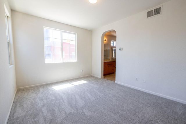 3122 Lea Sterling Way, Rancho Cordova, CA 95670