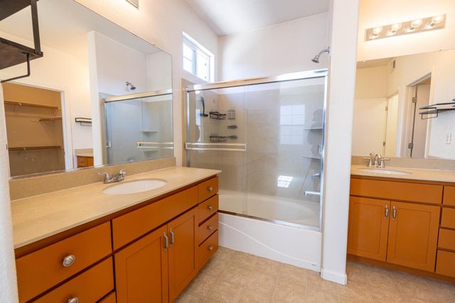 3122 Lea Sterling Way, Rancho Cordova, CA 95670